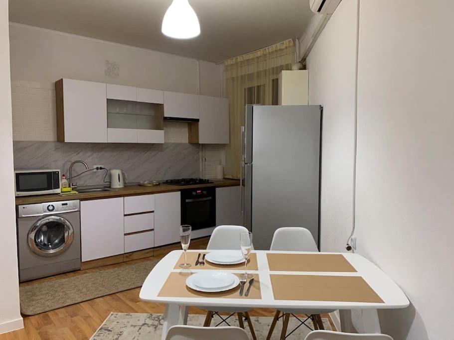 Center Of Chisinau 2 Rooms Dış mekan fotoğraf